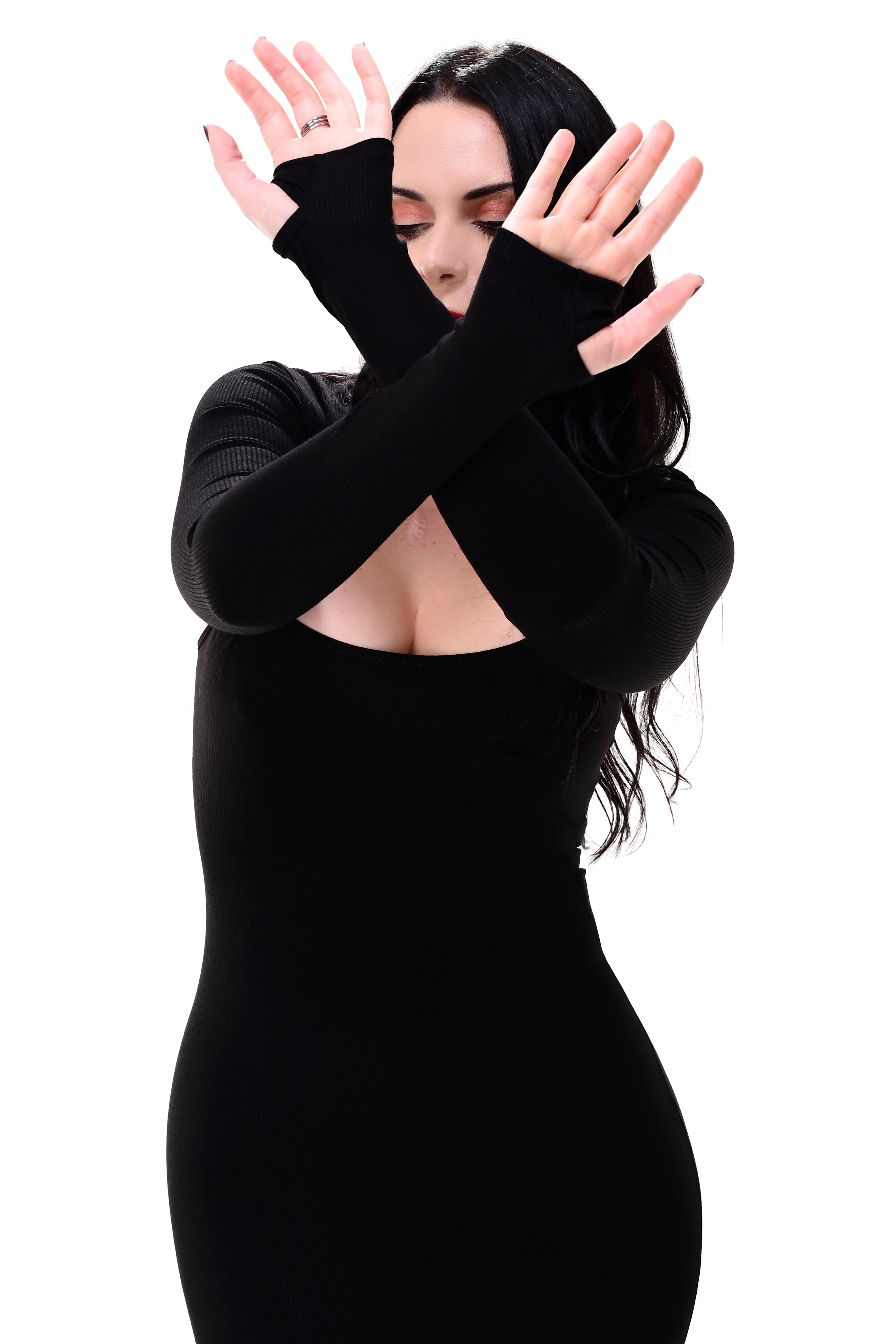 black ribbed bolero with thumbholes